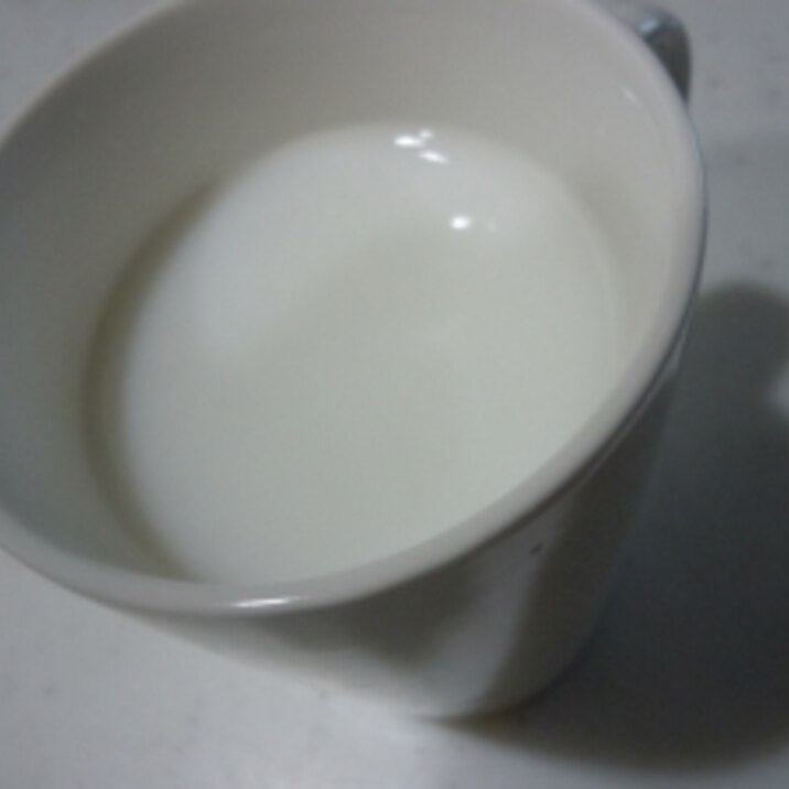 牛乳とヨーグルトのドリンク